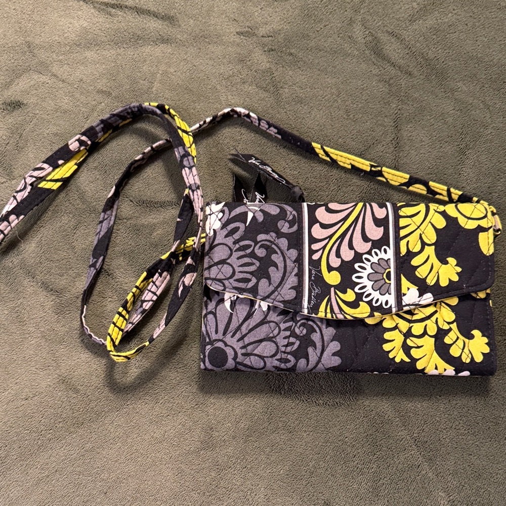 Vera Bradley Floral Black and Yellow crossbody and clutch! Travel. Like new